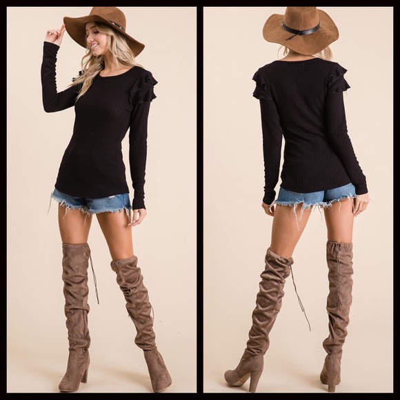 CLEARANCE-FIRM‼️Katelynn Ruffled Shoulder Top - Picture 7 of 7